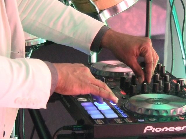 DJs for parties, StepFlix Entertainment, Miami, FL.
