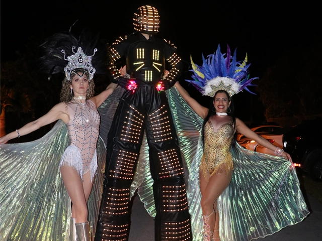 LED Robot and hora loca entertainers, StepFlix Entertainment, Miami, FL.