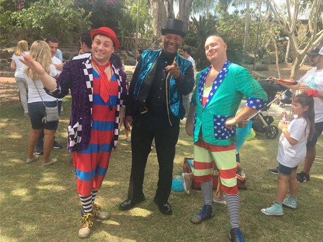 Magician and circus performers for kids parties, StepFlix Entertainment, Miami, FL.