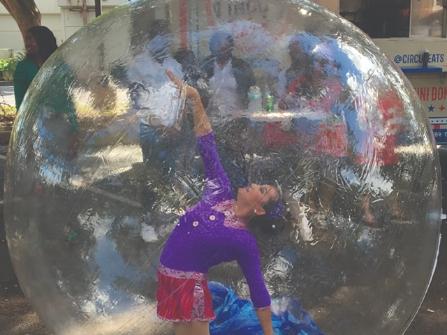 Entertainer in a bubble, bubble show, StepFlix Entertainment, Miami, FL.